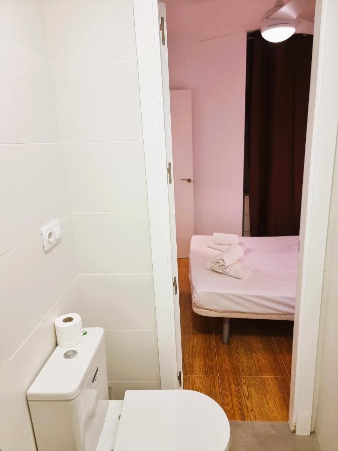 Claudia Tourist Apartment Alicante Eksteriør bilde