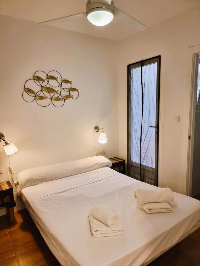 Claudia Tourist Apartment Alicante Eksteriør bilde